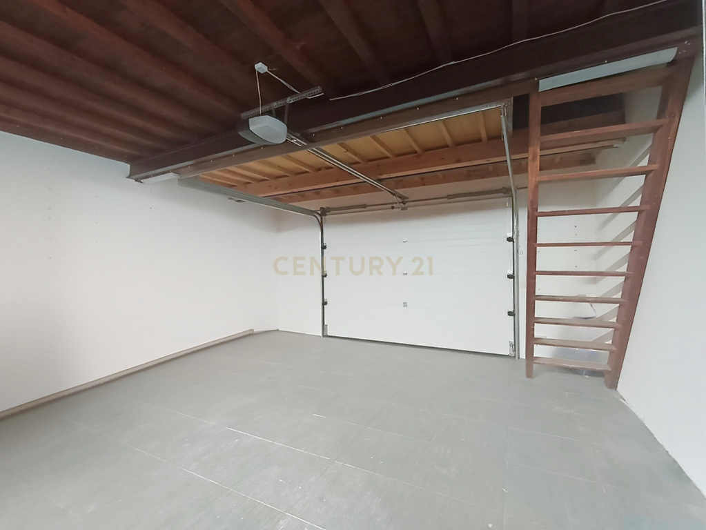 Moradia T4 com Vista Mar | Ajuda da Bretanha | São Miguel - Image 50