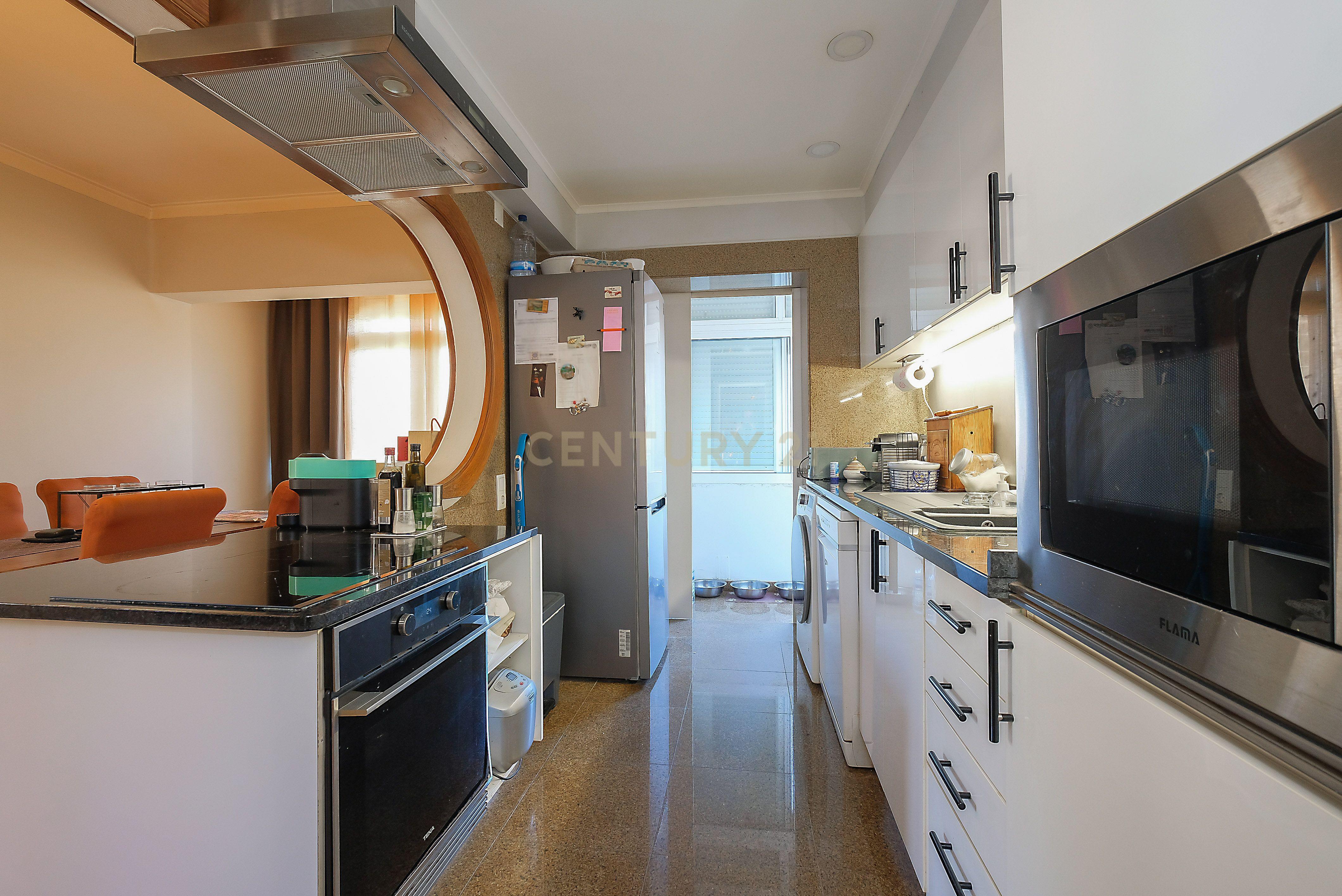 Fotografia 7 de Apartamento T3  remodelado no Pragal