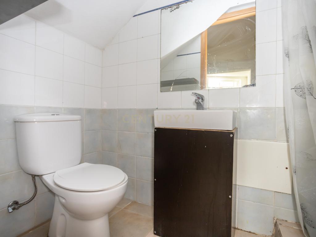  Moradia T3 em Amora - Seixal com Terraço e Garagem  - Image 50