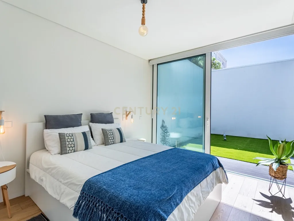 Luxuoso T1 Loft no Campo Grande, Lisboa - Image 11