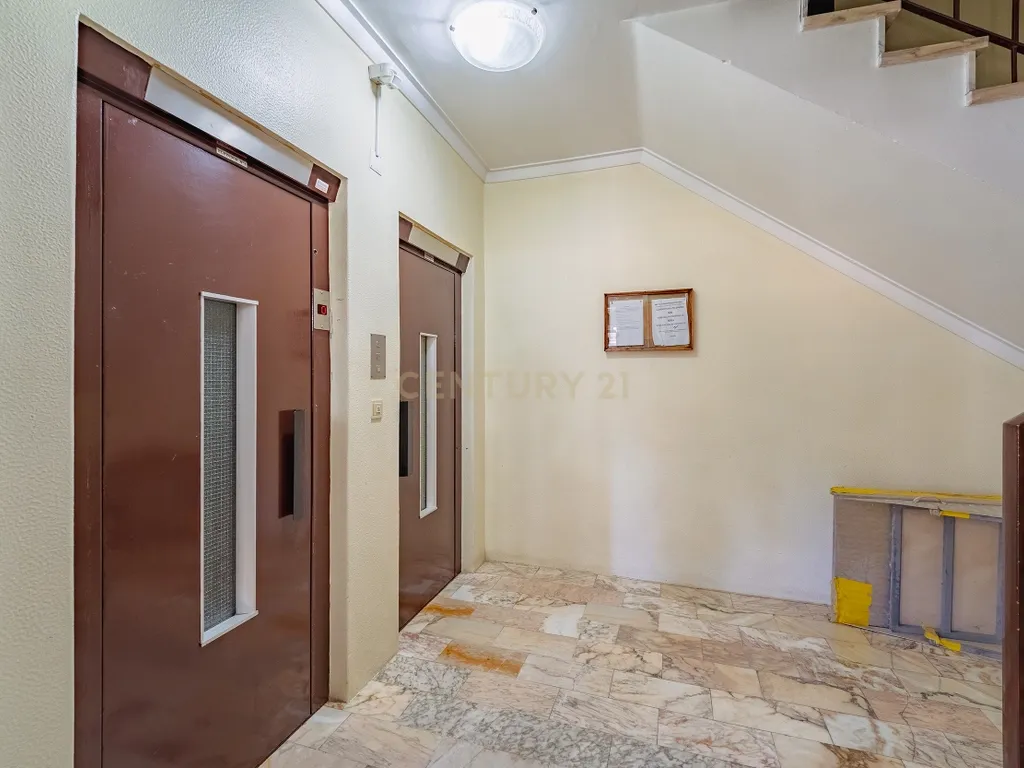 Apartamento T2 em Amora, Seixal - Oportunidade Única! - Image 26