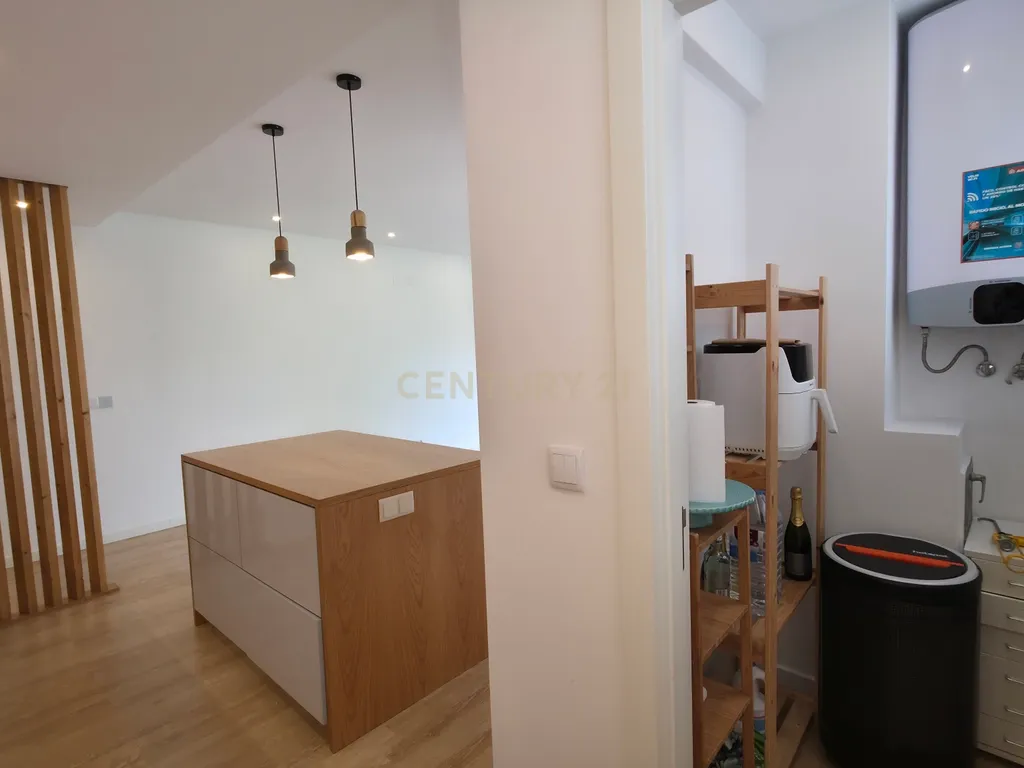 Apartamento T2 Remodelado, Oeiras. - Image 5