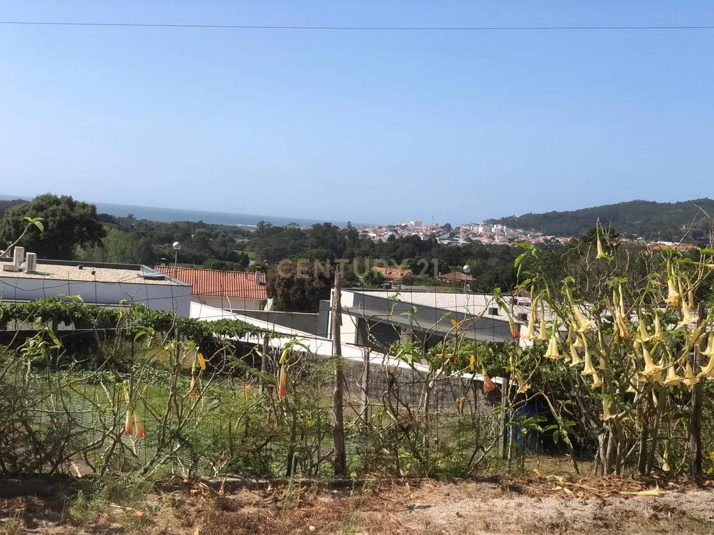 Terreno Urbano em Âncora-219m² de Construção com Vista Mar - Image 7