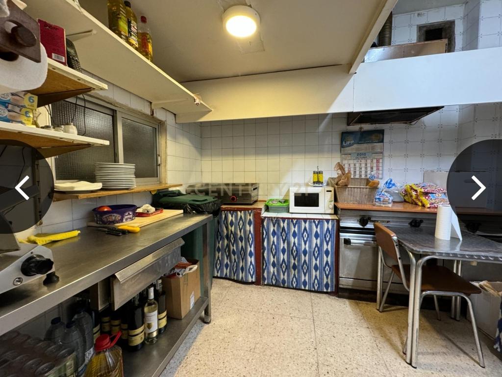 Vende-se espaço comercial na Rua Francesc Martí i Mora, 63 - Image 12