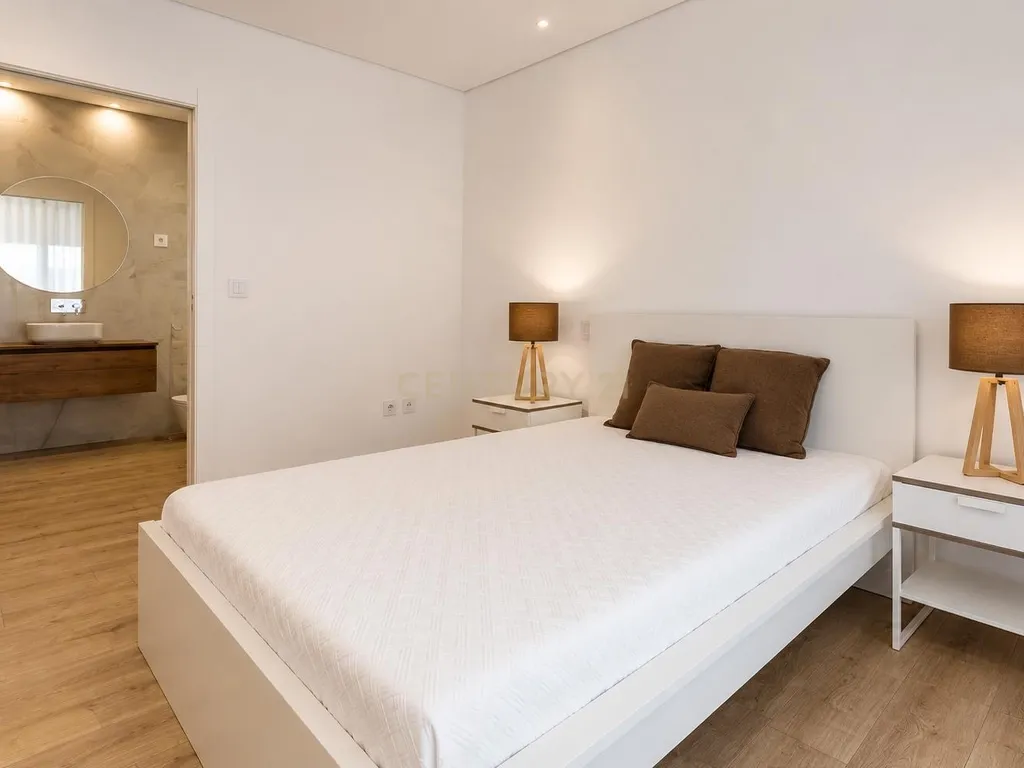 Moradia T4 Térrea de excelência com piscina e casa independente de 50m2 | Quinta da Marquesa - Image 43