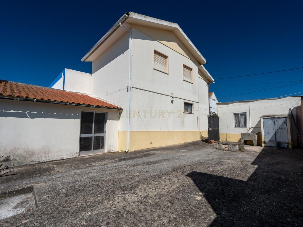 ** Excelente Moradia T3 c/ boas áreas na Ventosa - Torres Vedras ** - Image 43