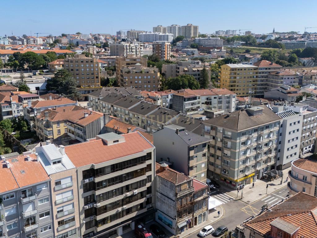 Imóvel de Investimento Estratégico na Boavista, Porto - Image 55
