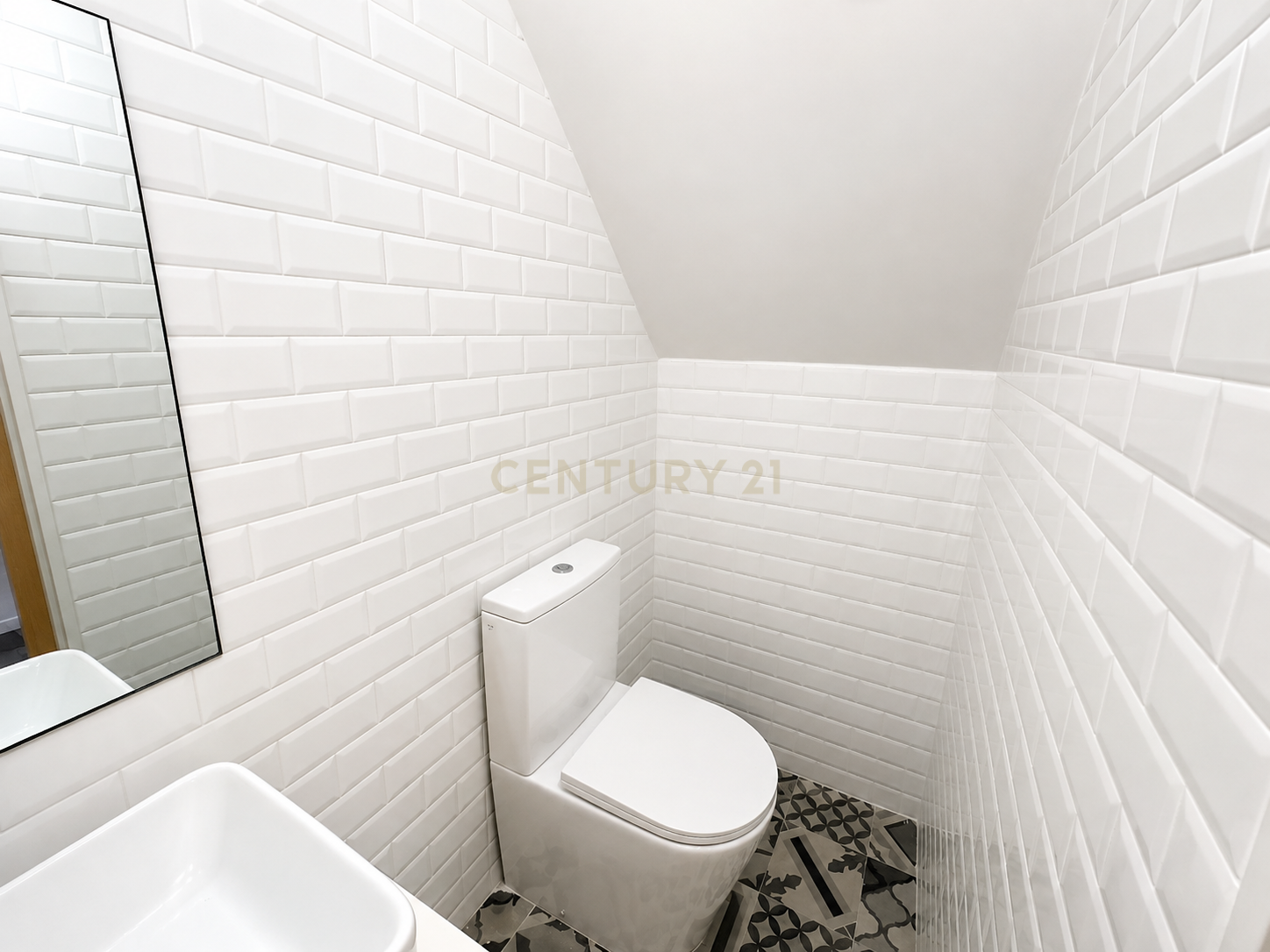 Fotografia 6 de T2 de Charme, Totalmente Remodelado, no Coração Histórico de Setúbal a Minutos do Rio