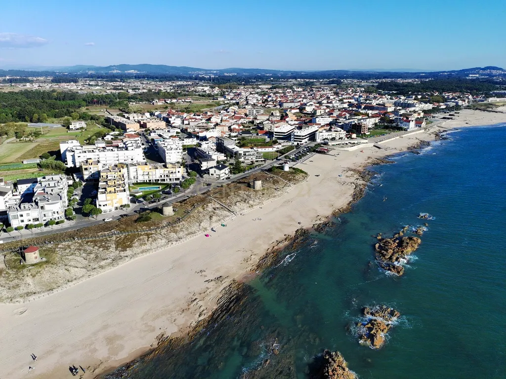 Apartamento T3 Apulia com piscina (Negociável) - Image 51