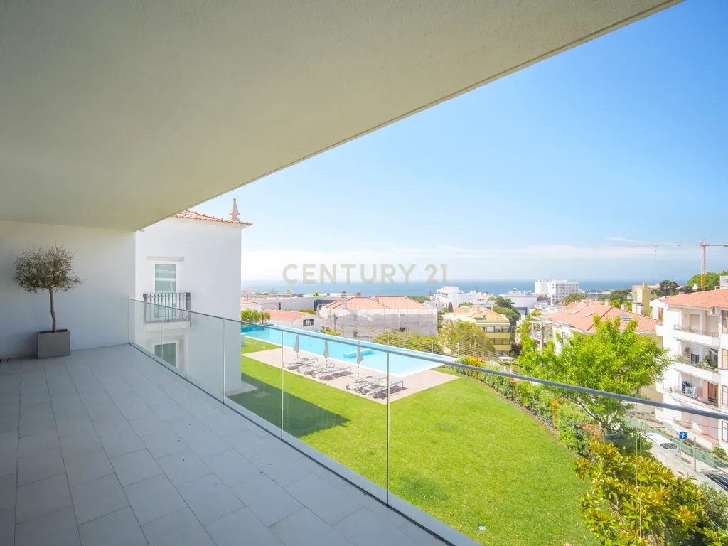 Apartamento T4 com Vista Mar em Condomínio Privado – Monte Estoril - Image 6