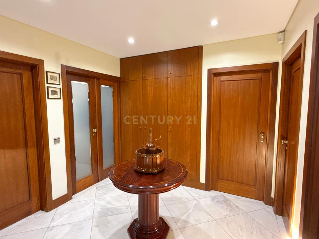 APARTAMENTO T5 DÚPLEX | VISTA RIO | LORDELO DO OURO – FOZ, PORTO - Image 32