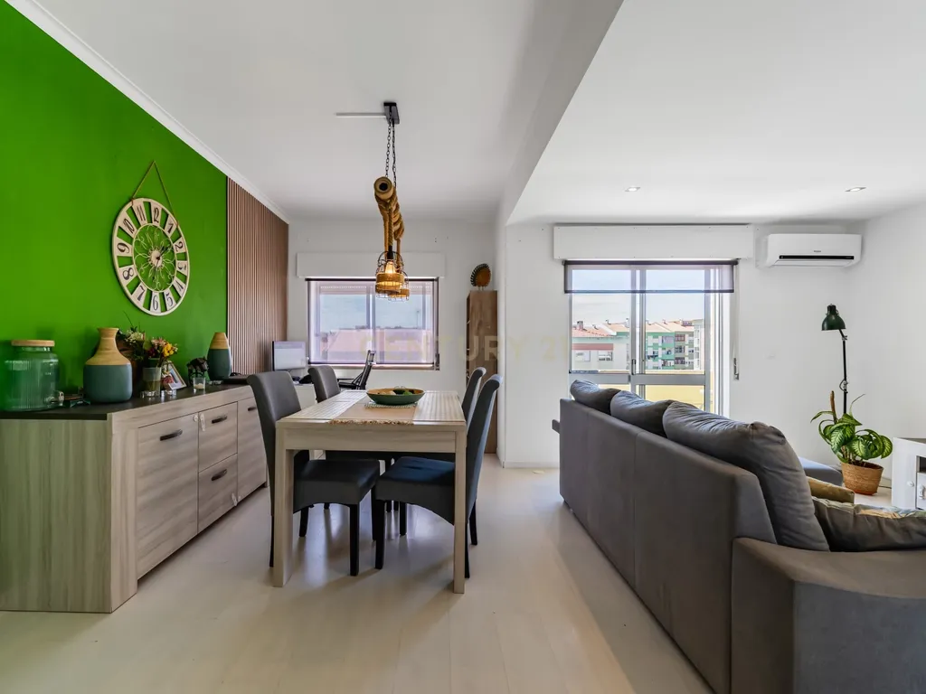 Apartamento T3 em Corroios - Alto do Moinho - Image 4