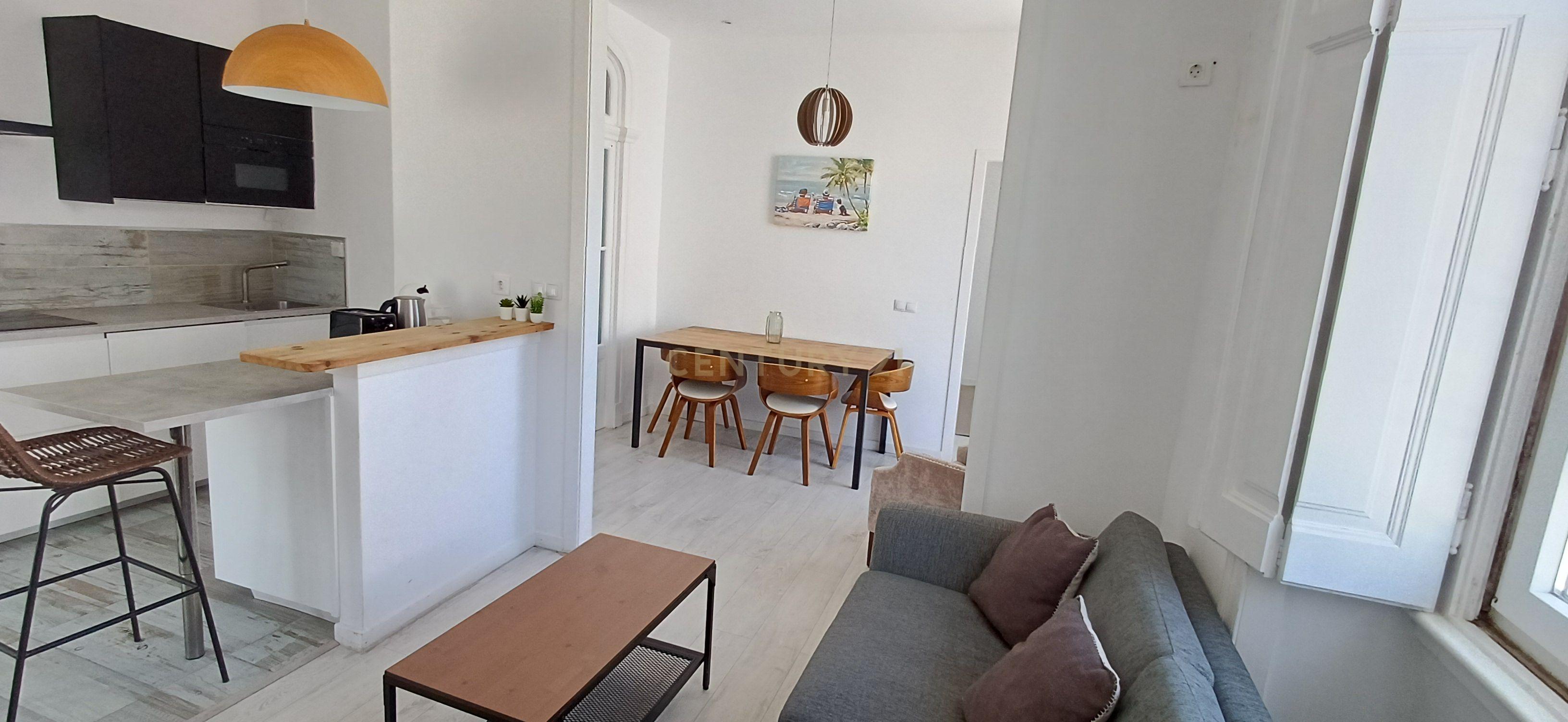 Fotografia 8 de MORADIA DE CHARME NO CORAÇÃO DE SINTRA * 3 Apartamentos * 6 quartos