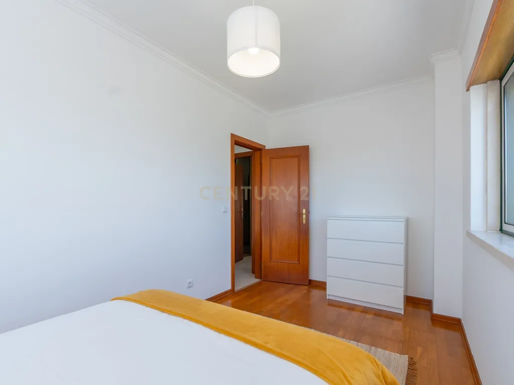 Apartamento T1 para Arrendamento em Rio de Mouro – Mobilado, Equipado e a 2 Minutos do Alegro Sintra - Image 8