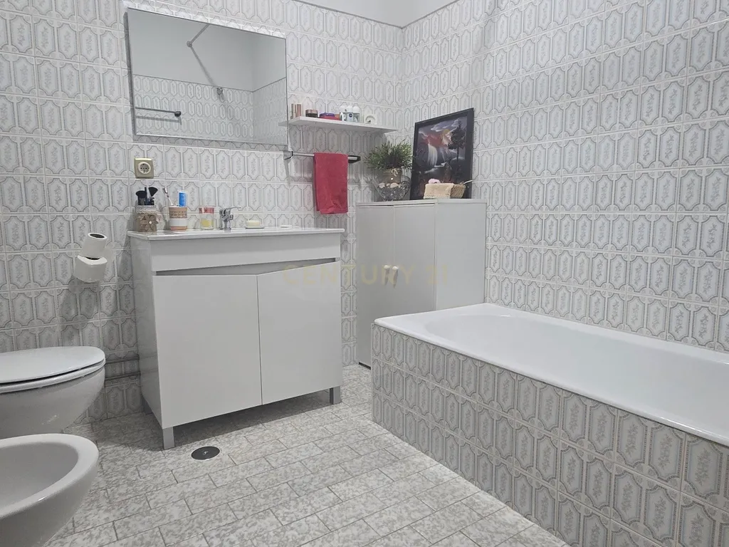 Apartamento T3 em Viana do Castelo com Varanda e Boa Localização - Image 14
