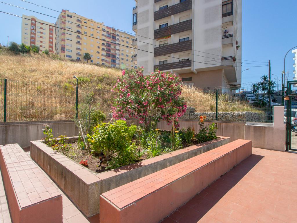 Apartamento T2 Monte Abraão  - Image 24