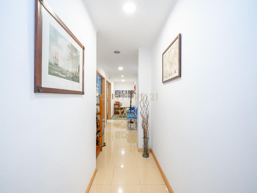 Clínica Pronta a Funcionar | Zona Central junto à Loja do Cidadão Setúbal - Image 9