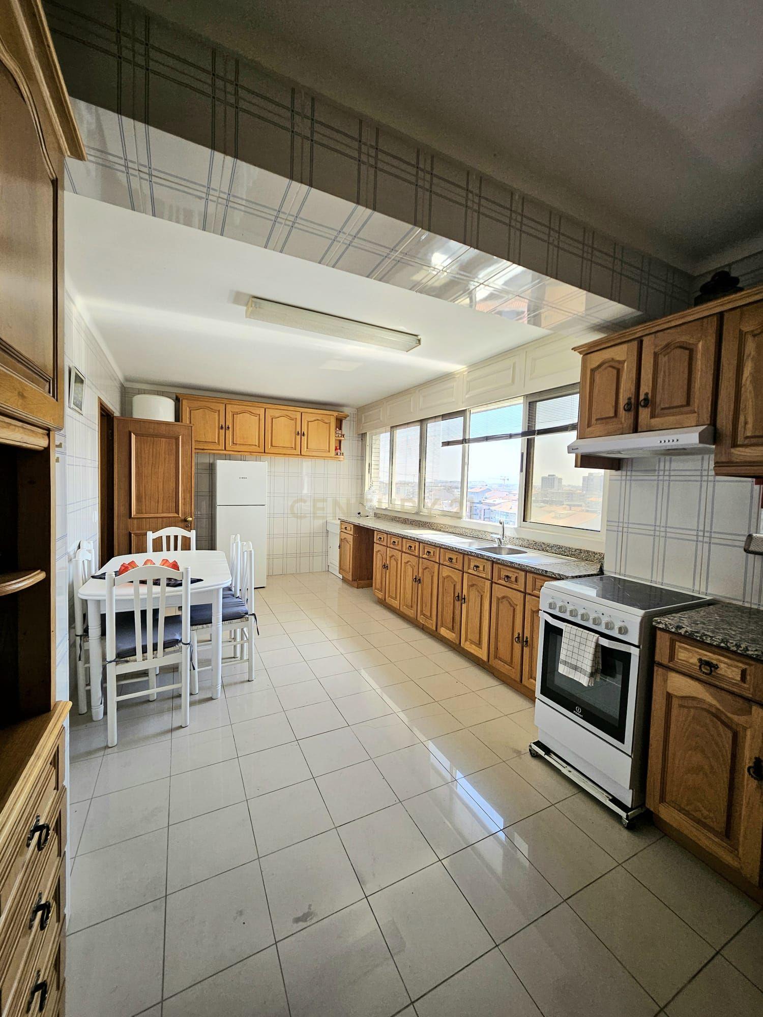 Fotografia 8 de 🏡 APARTAMENTO T4 NO CENTRO DE AVEIRO | GARAGEM FECHADA PARA 2 CARROS