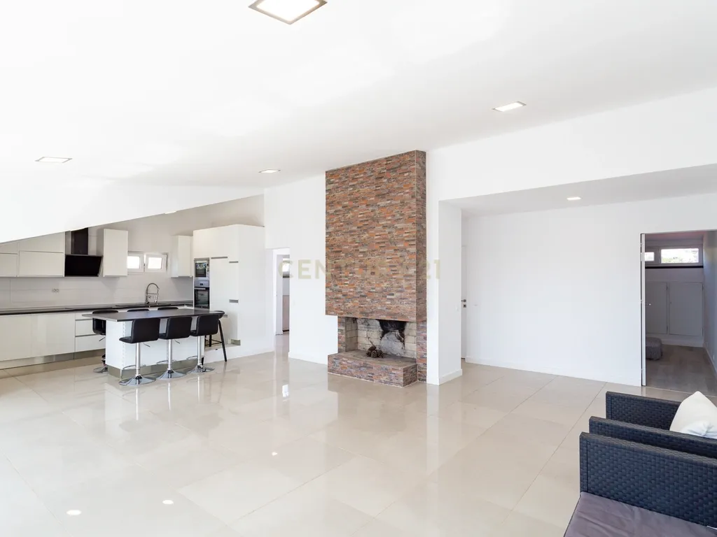 Penthouse T3 com vista mar e serra - Cascais - Image 15