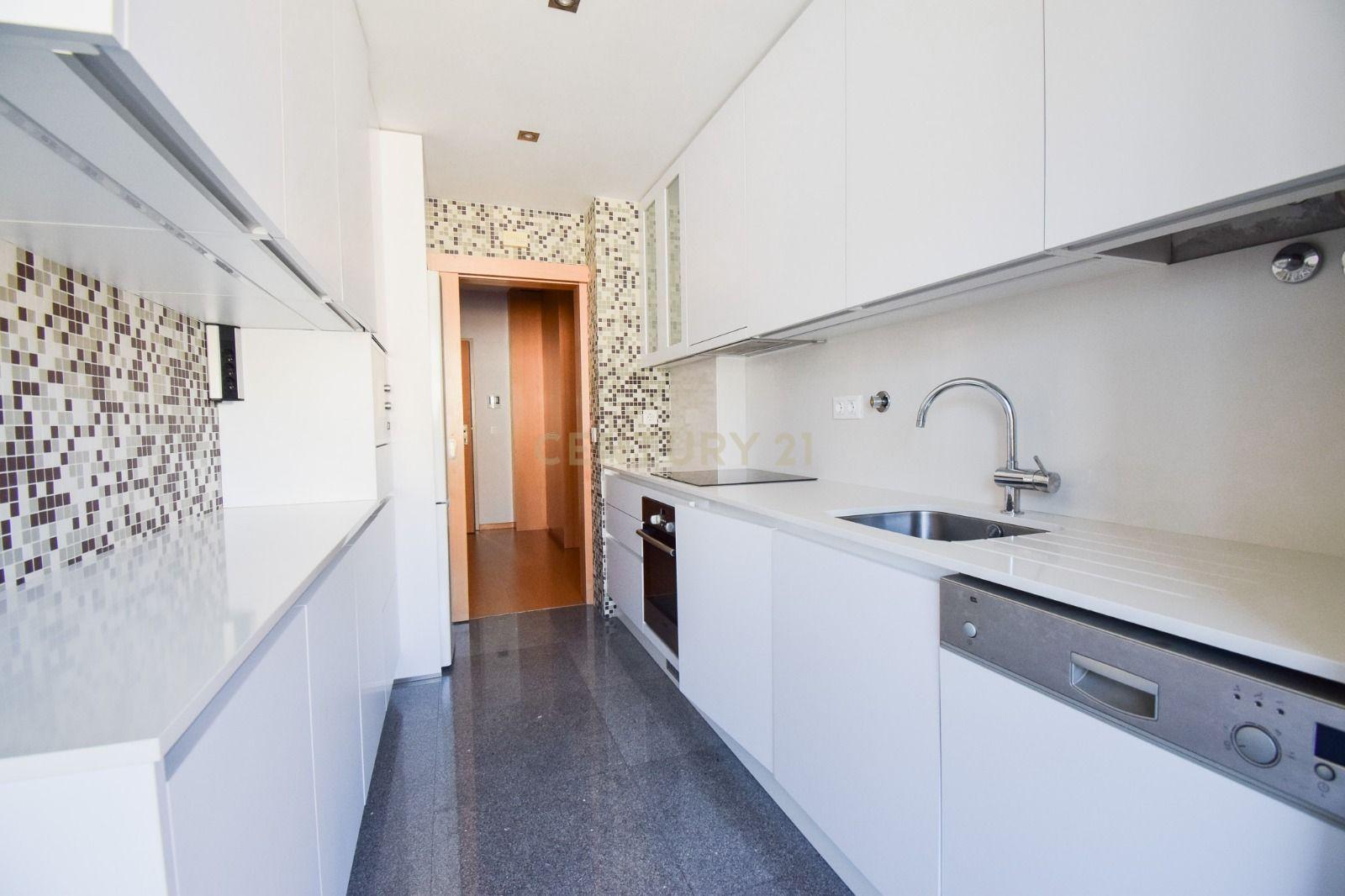 Apartamento T2 Quinta da Portela ( Mondego Residence)em Coimbra com Varanda e Serviços Exclusivos - Image 4