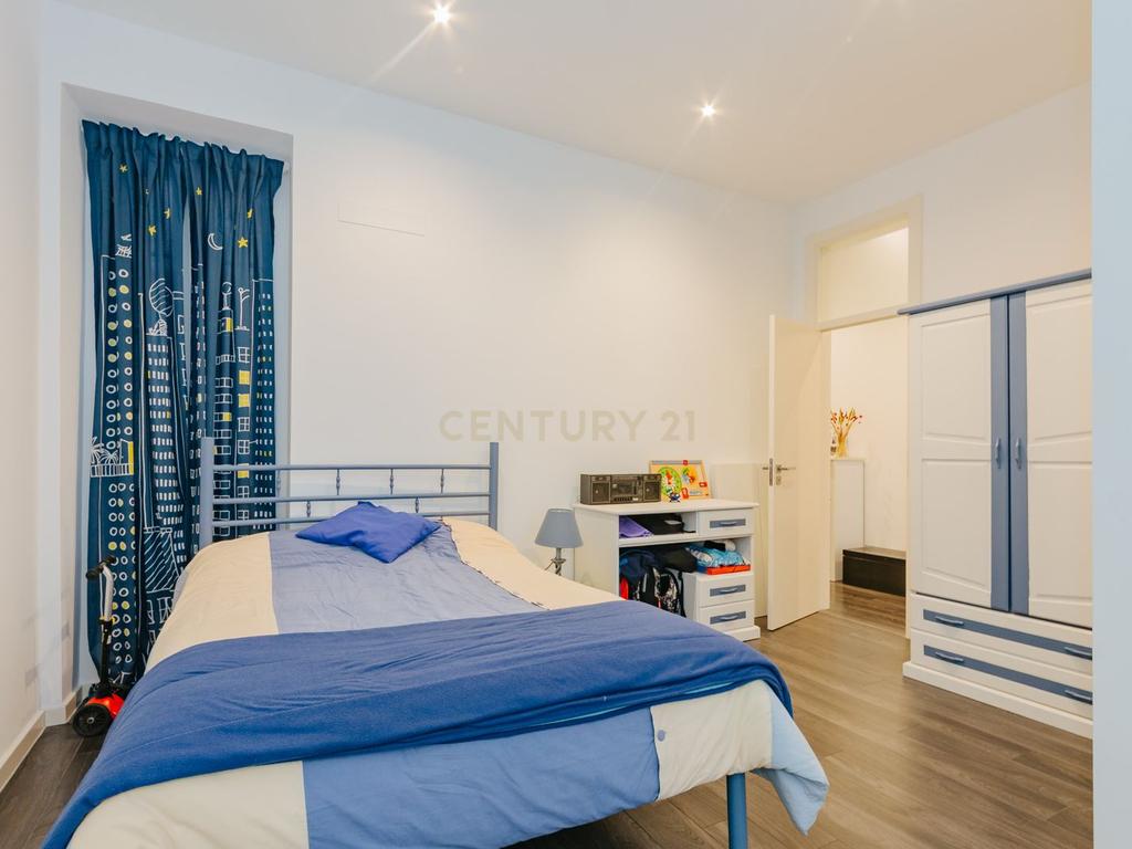 Apartamento Renovado em Avenidas Novas, Lisboa - Image 21