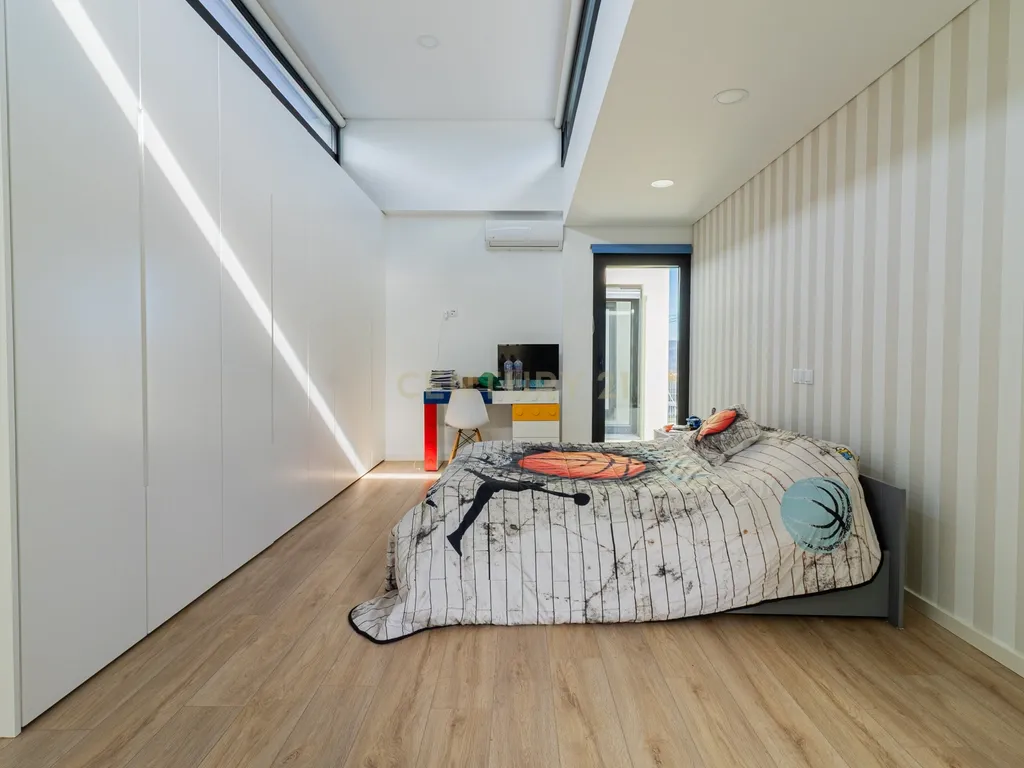 Moradia T3 Térrea com Piscina em Mesão Frio - Guimarães - Image 18