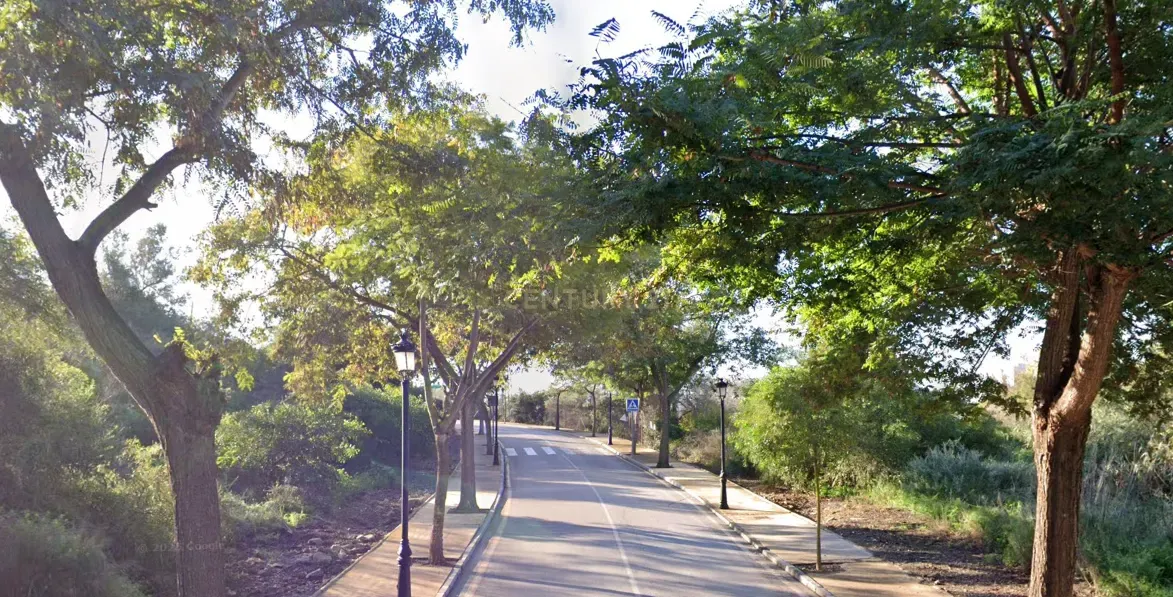 VENDA DE TERRENO URBANIZÁVEL EM ELVIRIA, MARBELLA – OPORTUNIDADE PARA INVESTIDORES - Image 1