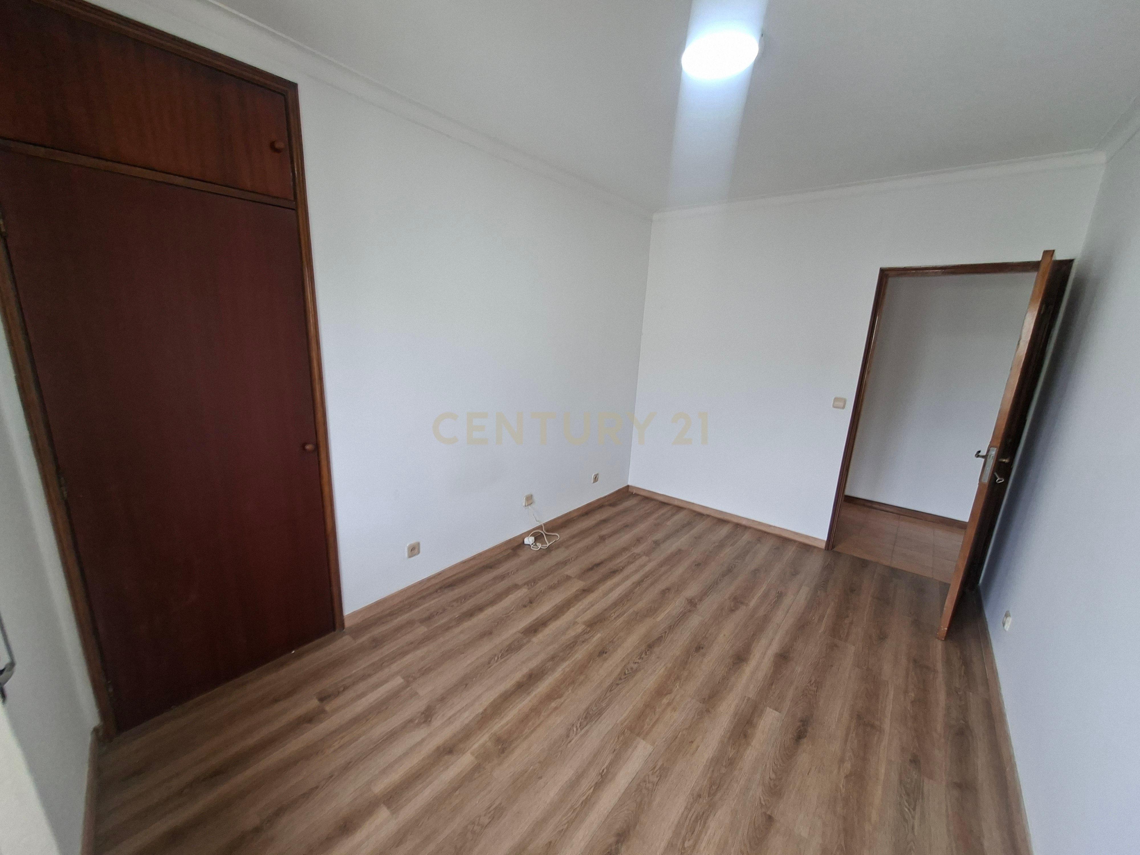 Fotografia 11 de T3 para arrendamento em Lomar, Braga