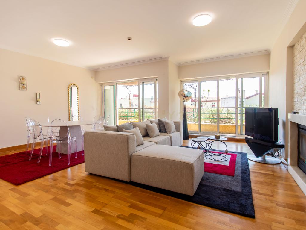 Apartamento T2 para arrendar - Belas Clube de Campo - Image 2