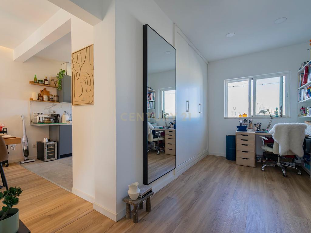 Apartamento T1 com Terraços e Vista Panorâmica em Olhão - Image 20