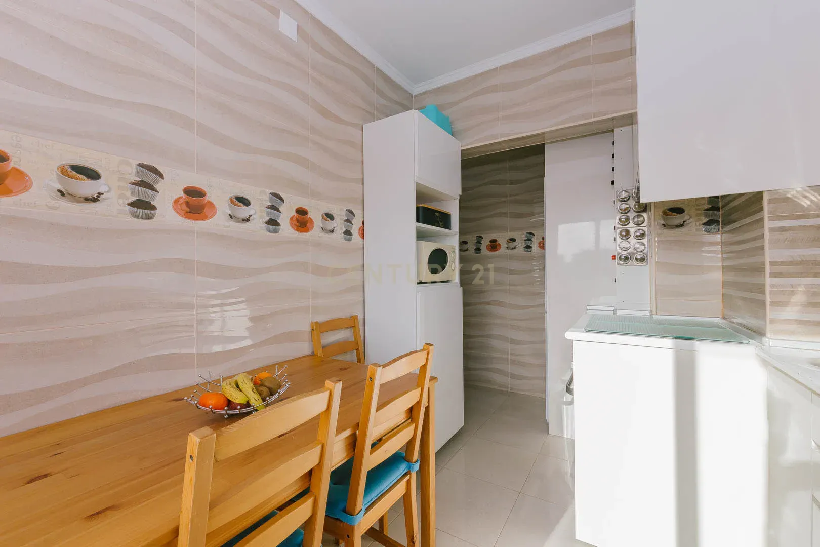 Apartamento T3 com Vista Desafogada nos Olivais - Image 19
