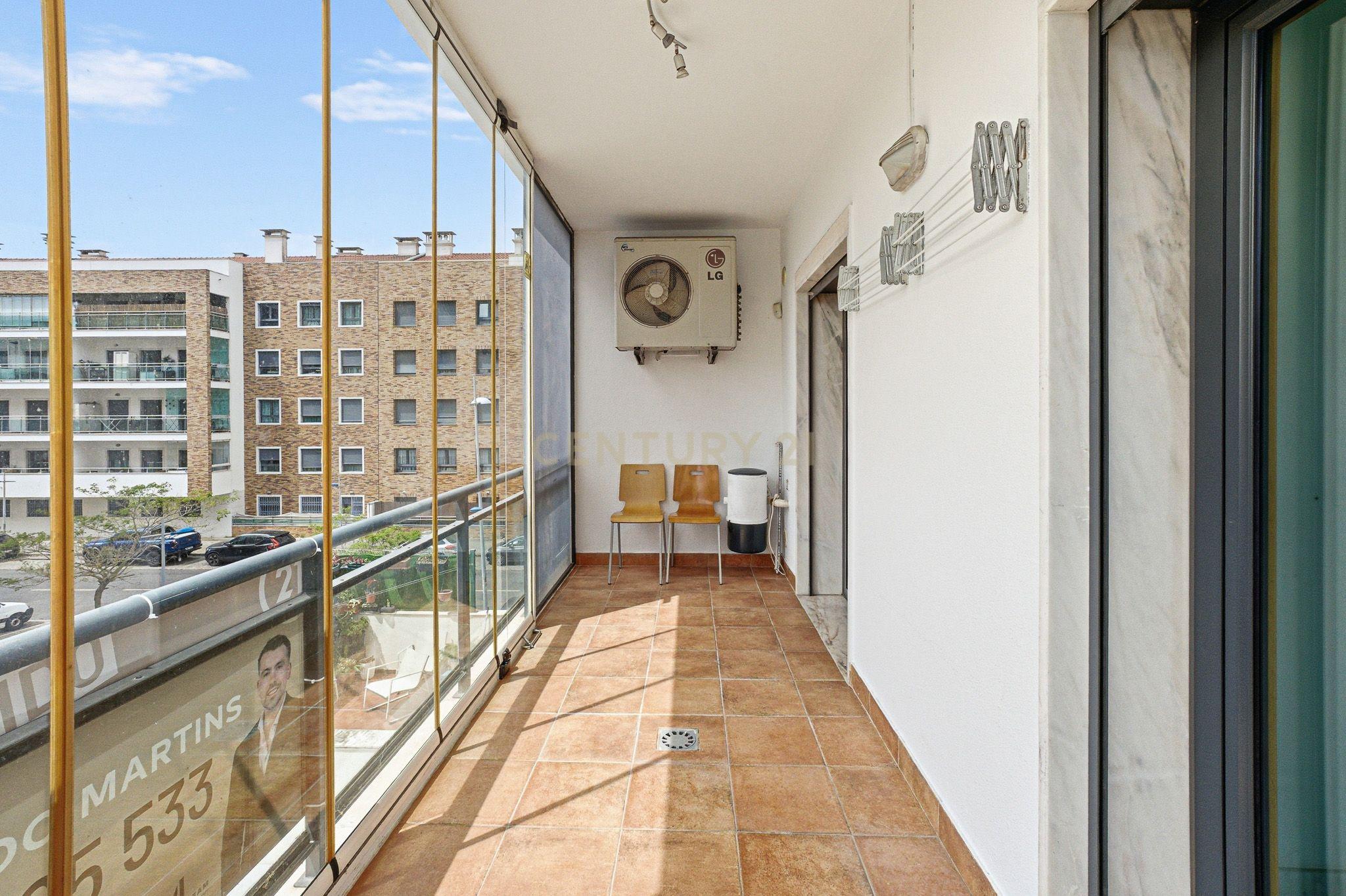 Fotografia 6 de Apartamento T3 com box de 30 m² | Vila Chã – Amadora