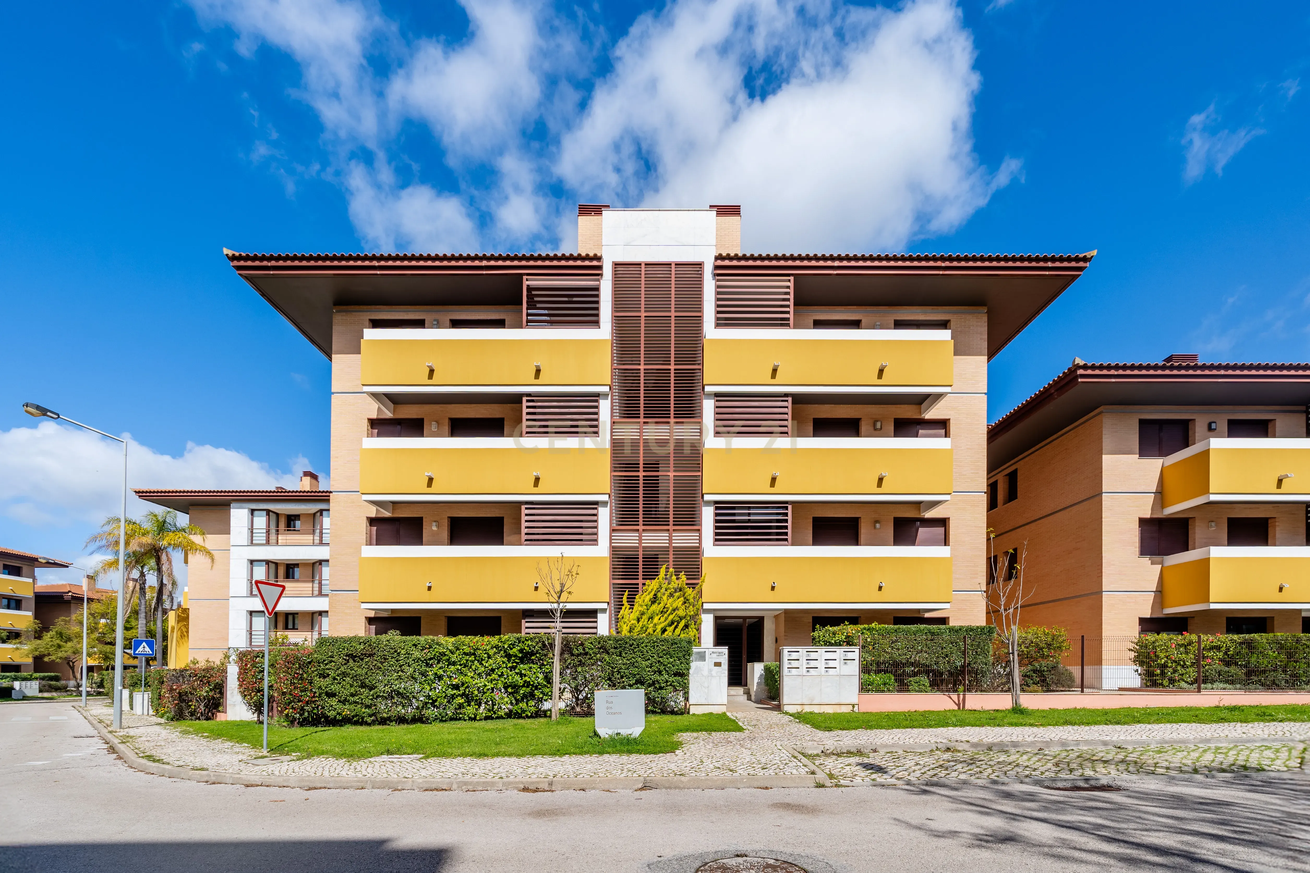 Apartamento T2 em Condomínio Privado – Monte Laguna, Vilamoura - Image 1
