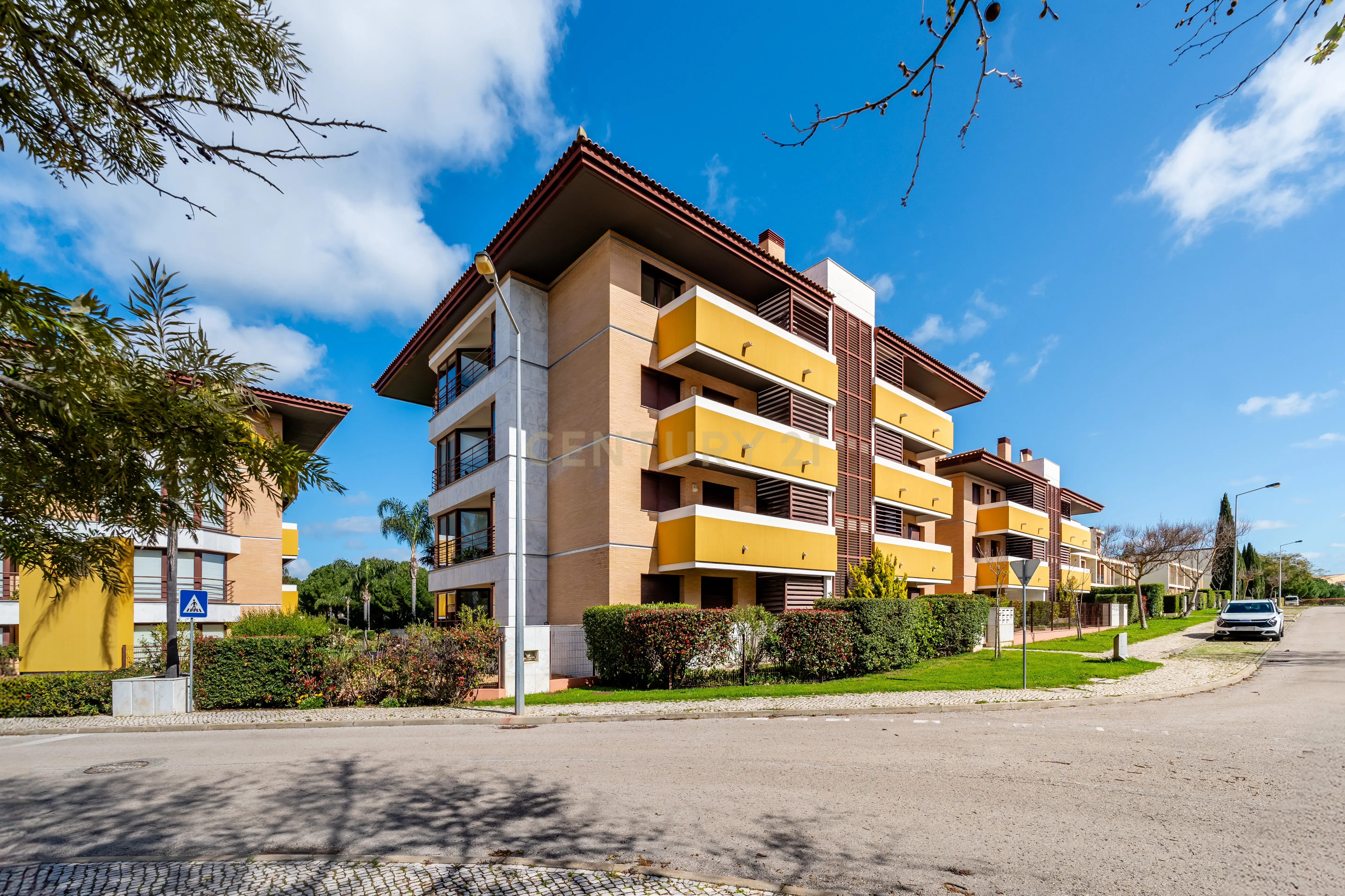 Apartamento T2 em Condomínio Privado – Monte Laguna, Vilamoura - Image 2
