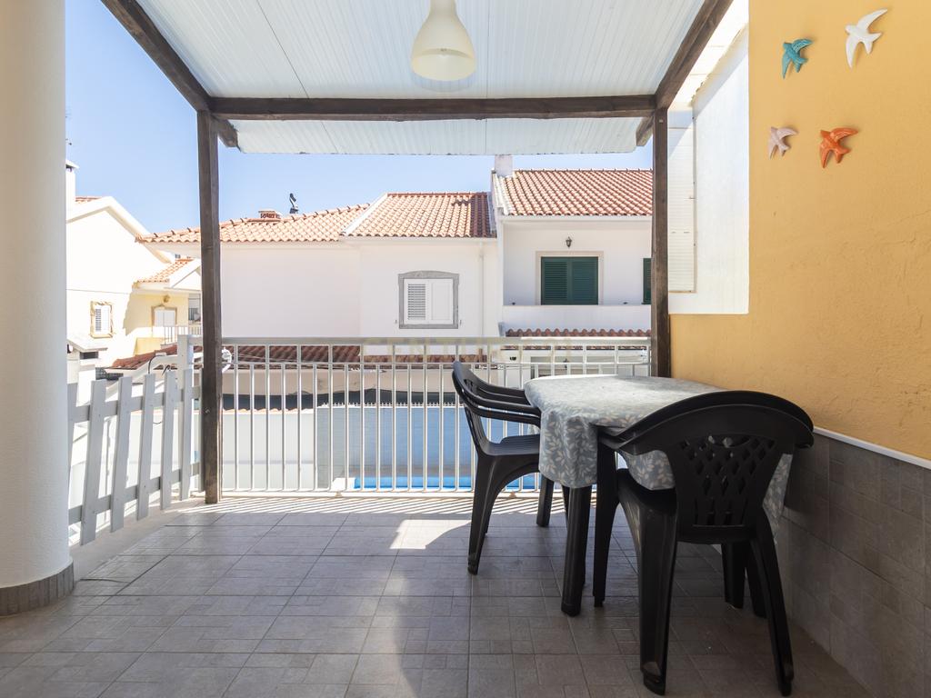 Moradia T3 com Piscina e Excelentes Áreas nos Foros de Amora - Image 15