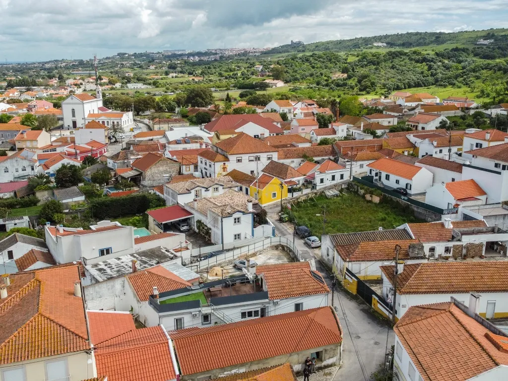 Moradia T3 na Quinta do Anjo com Vista Panorâmica e Garagem - Image 59