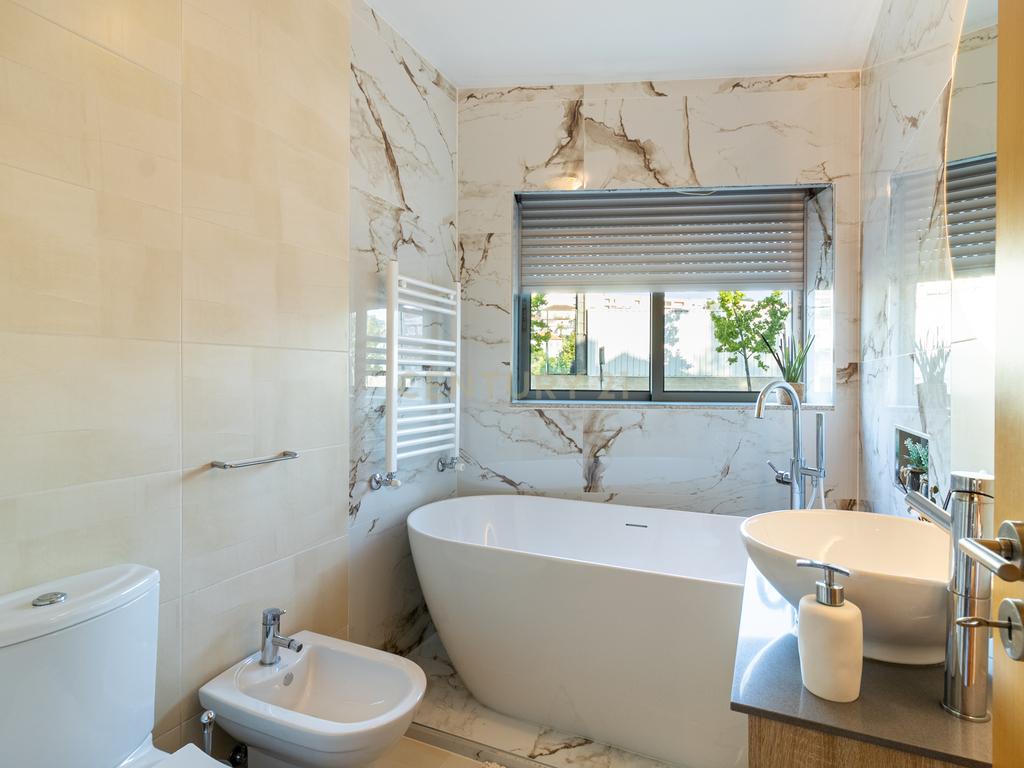 Apartamento T2 moderno em Braga - Image 7
