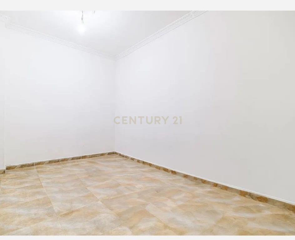 Planta baja reformada en venta en Viladecans. - Image 10
