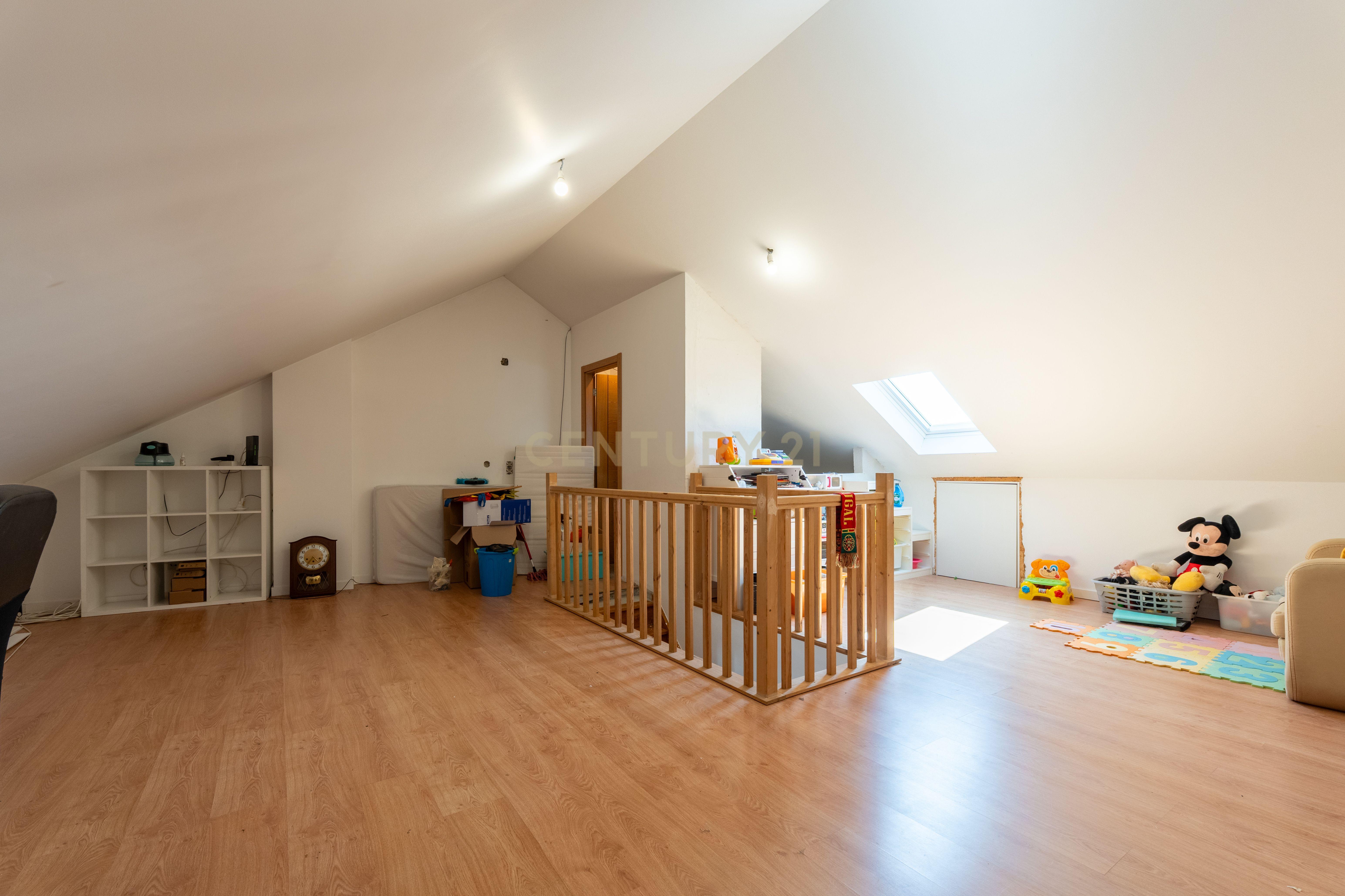 Fotografia 7 de Moradia T3 + Sótão com Piscina Privativa - Mafra