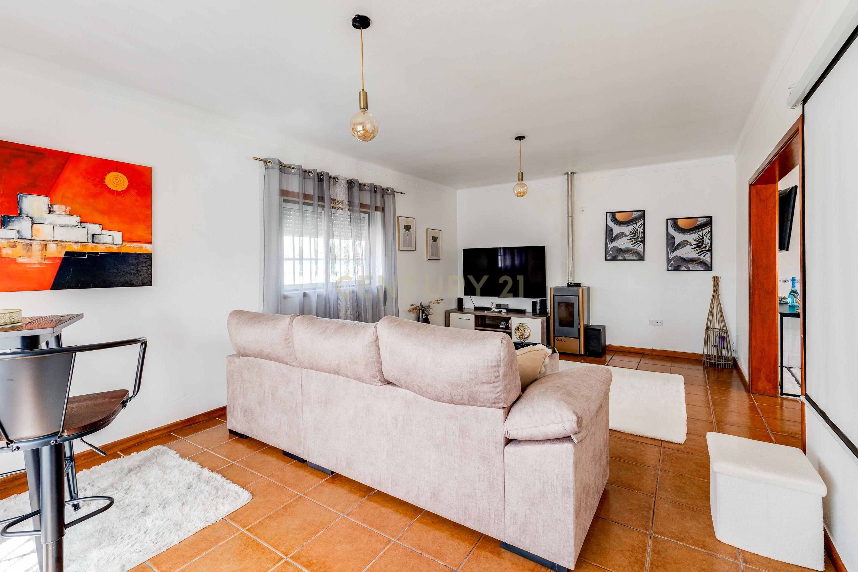Fotografia 6 de Excelente Moradia T3 , em S. Jorge Porto de Mós!