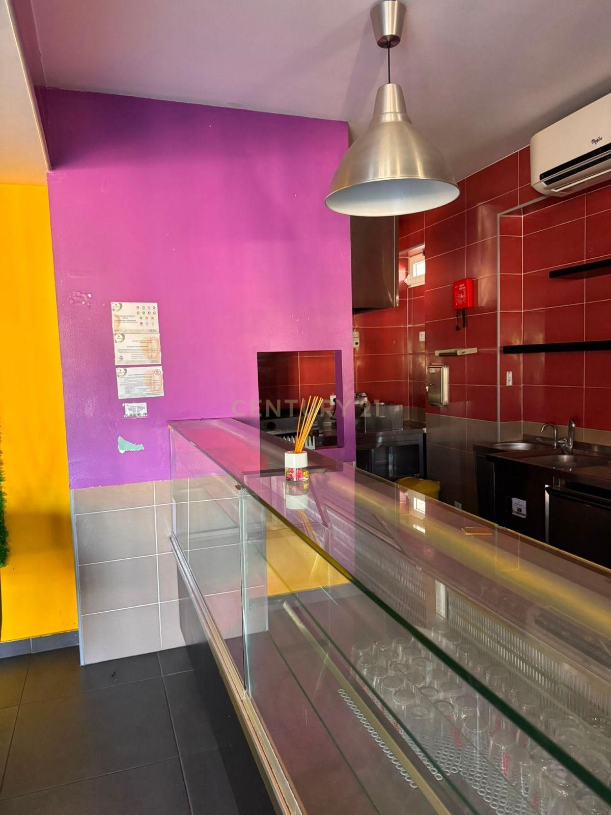 Fotografia 6 de Arrendamento de Café Totalmente Equipado – Excelente Localização na Camarinha, Setúbal