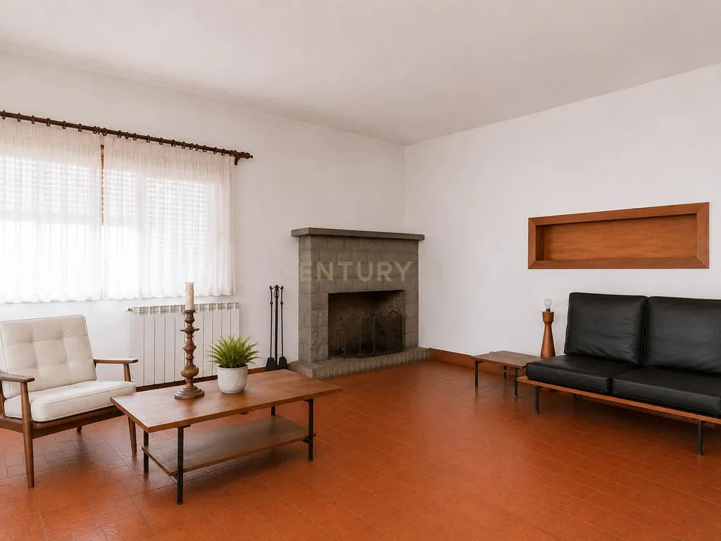 T6+1 em 1066 m2 de tranquilidade, para remodelar ou investir - Image 3