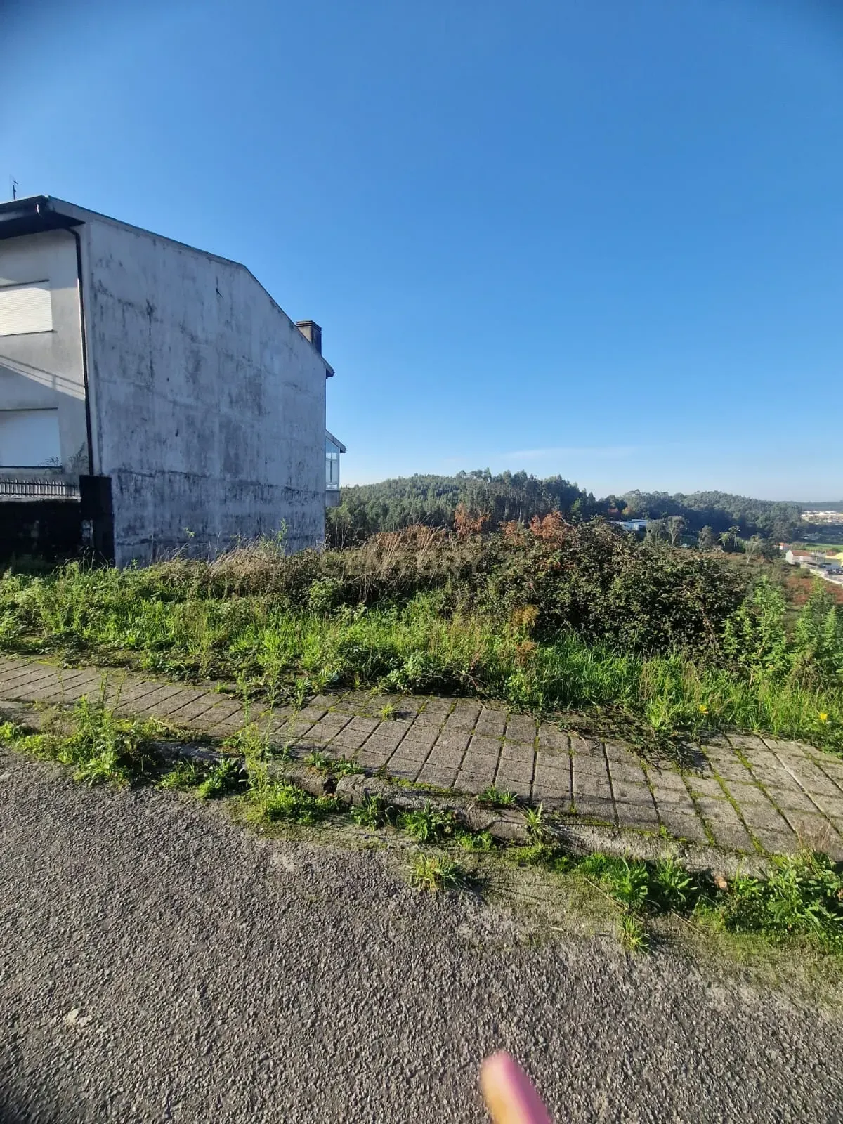 Terreno para construção de moradia de 3 frentes - Image 6