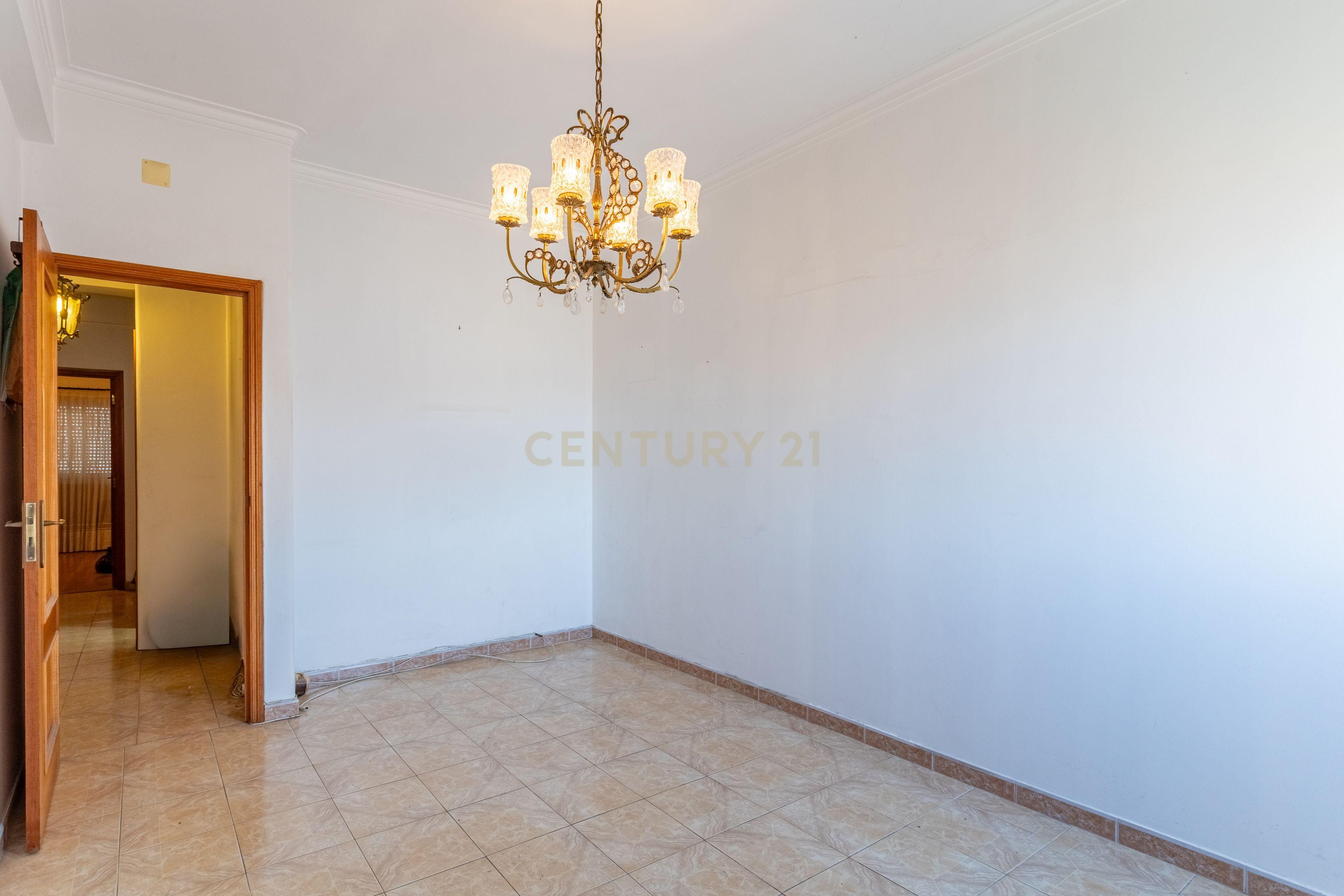 Fotografia 9 de Apartamento T2 em Sacavém