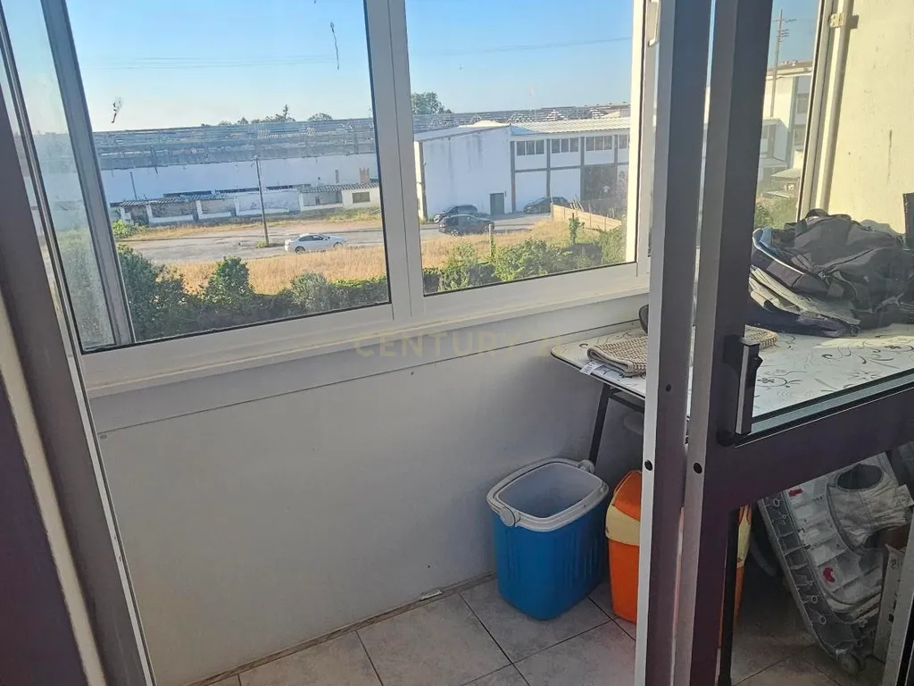 Apartamento T2 em Marinha Grande - Oportunidade Única! - Image 8