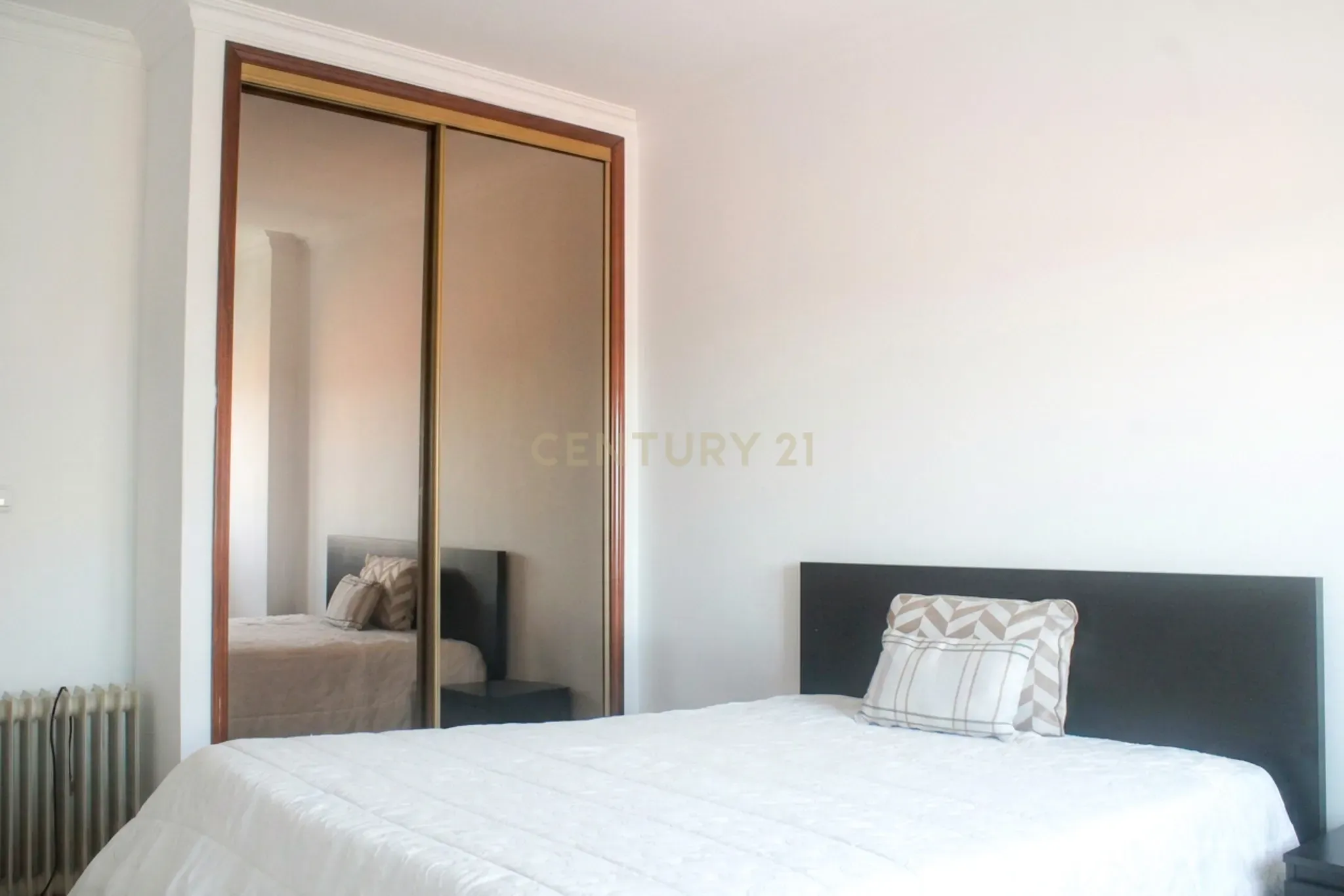 Fotografia 10 de T3 na Amadora – Conforto, Espaço e Excelente Localização!