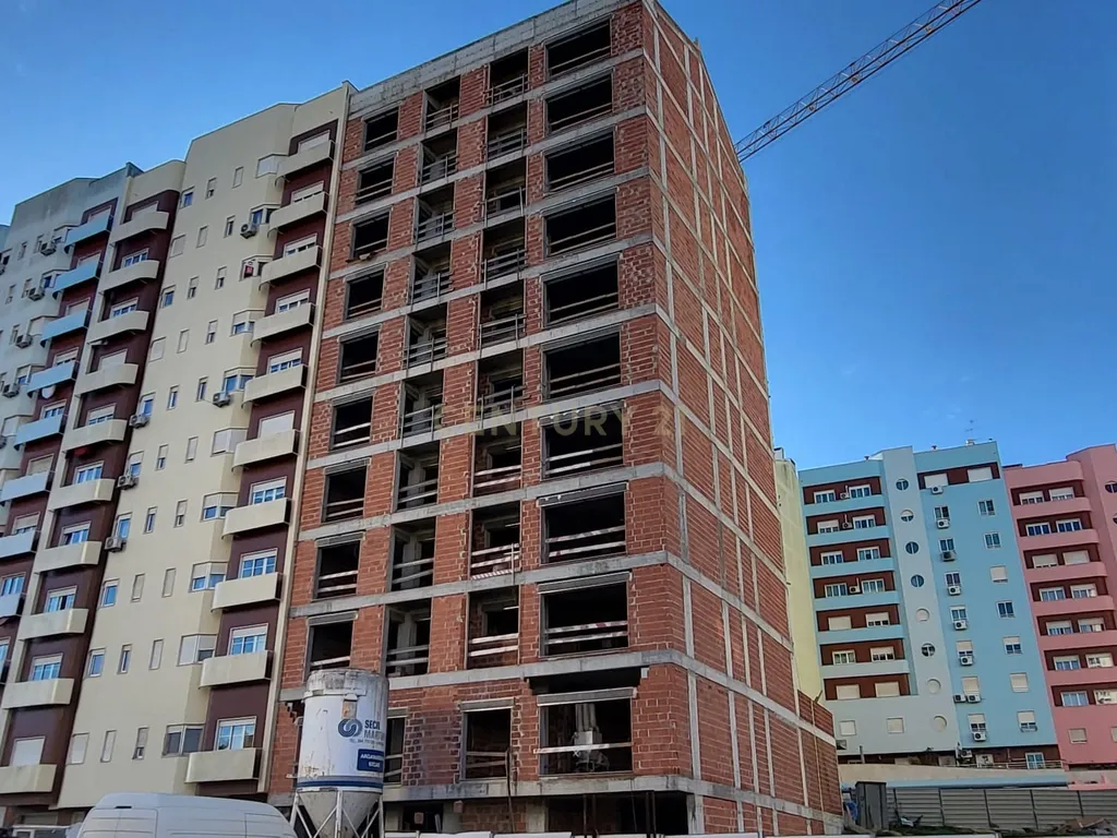 APARTAMENTO T2 COM TERRAÇO | SANTA MARTA DO PINHAL | CORROIOS - Image 3