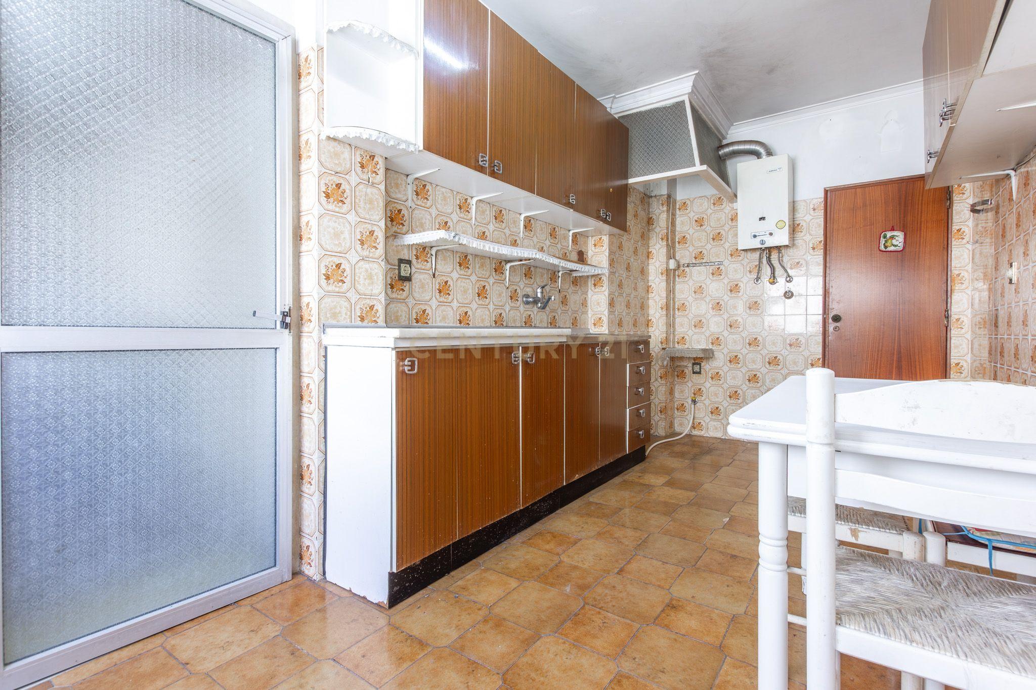 Fotografia 7 de Apartamento T4 - Venda Nova