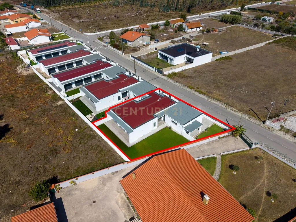 Excelente Moradia T3 Térrea NOVA - Image 36
