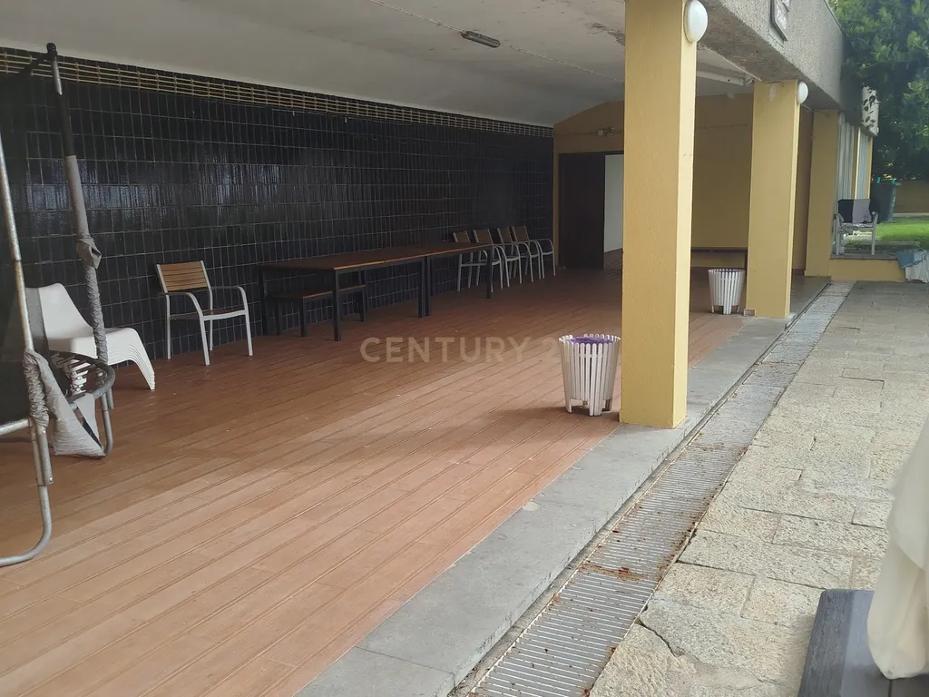 Apartamento T2 Mobilado com Vista Mar e parqueamento 1 carro - Image 34